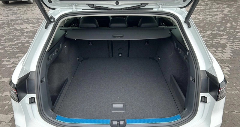 Volkswagen Passat cena 229910 przebieg: 1, rok produkcji 2024 z Łomża małe 352